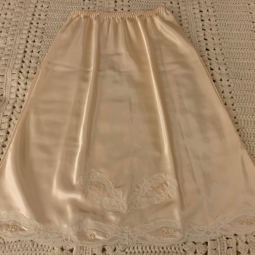 BARBIZON Pink Blush Half Slip, Small (pre-owned)